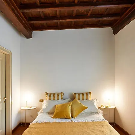 La Perla Di Trevi Lejlighed *